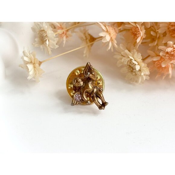 Teeny Tiny Cherub Gold T Angel Figural Vintage Religious | Catholic Lapel Pin - Picture 4 of 8